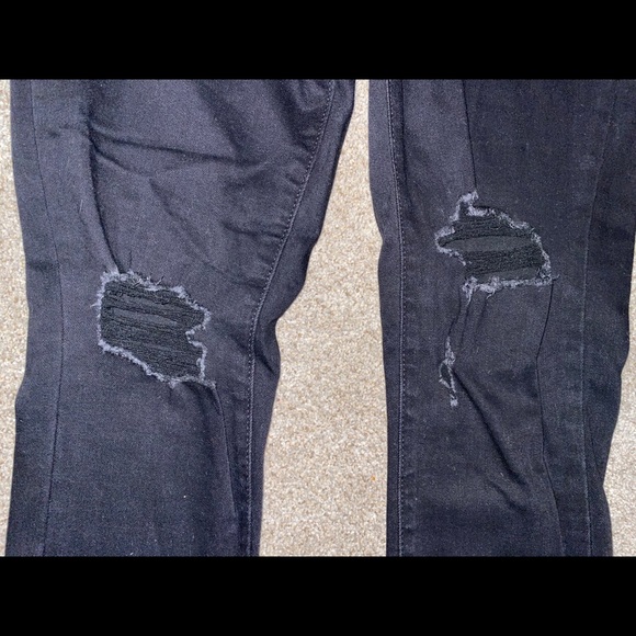 Black Old Navy Skinny jeans - Picture 5 of 6